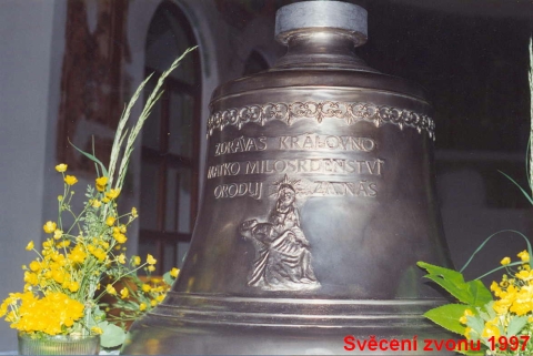 Svěcení zvonu pro kostel Sv. Rodiny