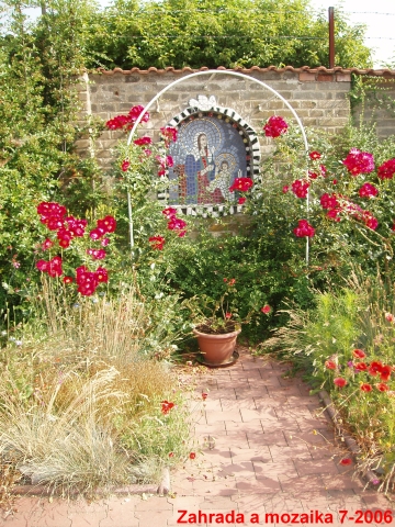 Zahrada v červenci 2006