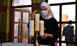 Sestra Kristýna dělá poslední přípravy